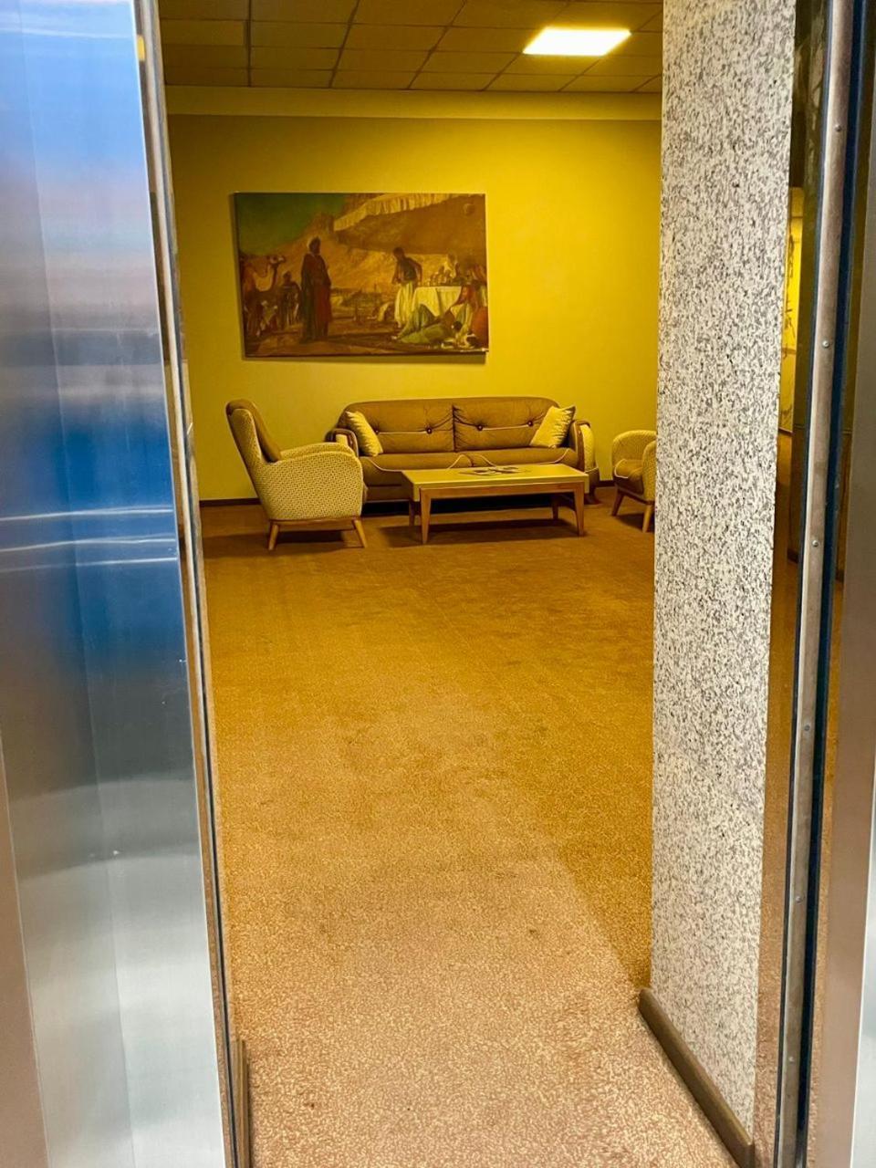 Hotel Shumon Doesjanbe Buitenkant foto